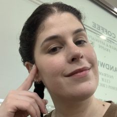 Michelle Tracey headshot - cropped